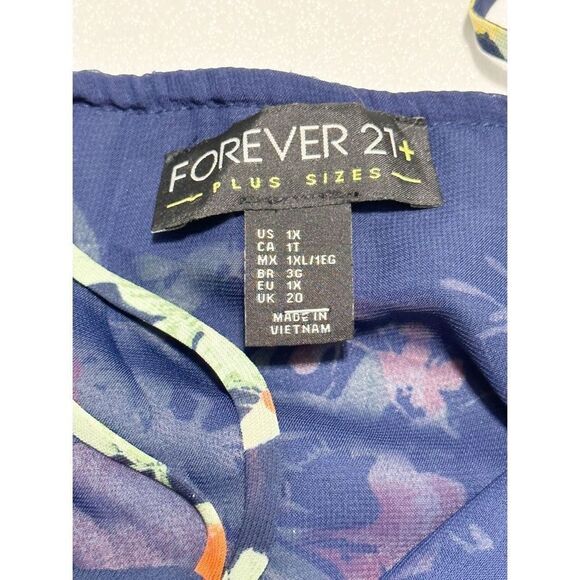 Forever 21 Criss Cross Floral Sleeveless Spaghetti Strap Tank Top Blue Plus 1X - Picture 2 of 9